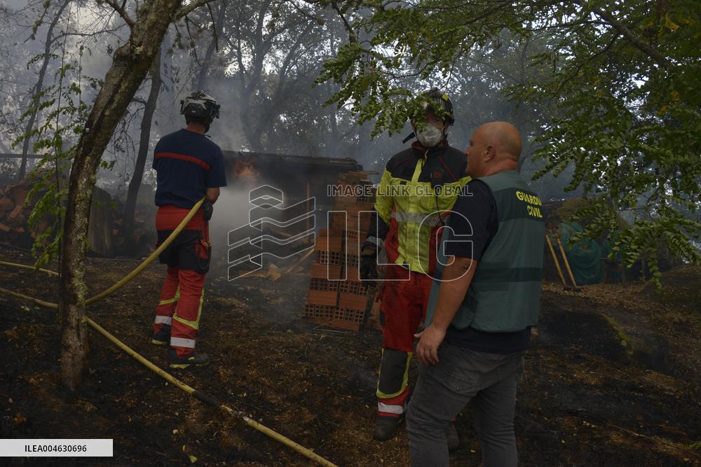 Emergency Level 2 Declared in Ourense as Fires Burn 4,300 Hectares - Spain