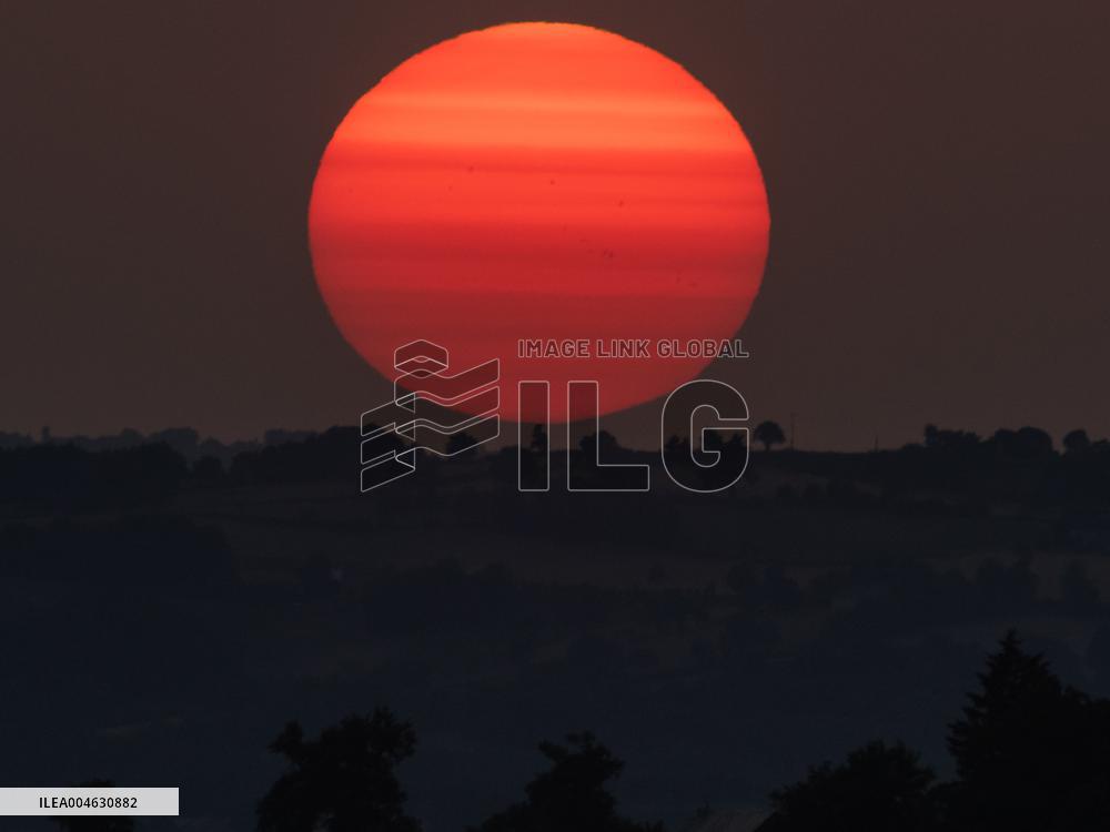 Illustration - Sun - France