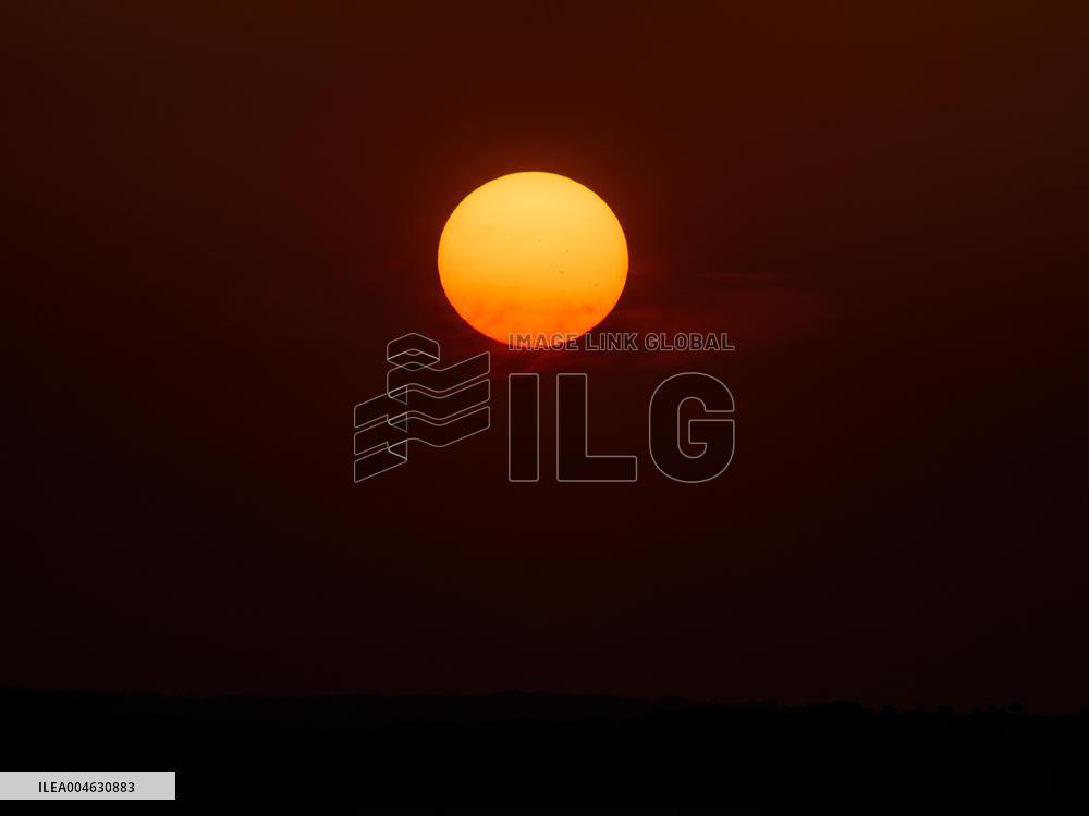 Illustration - Sun - France