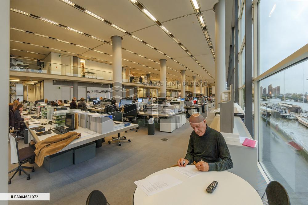 File - Norman Foster