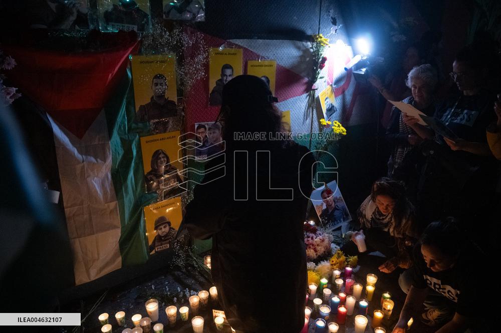 Vigil To Demand Justice For Palestinian journalists Killed In Gaza - Mexico