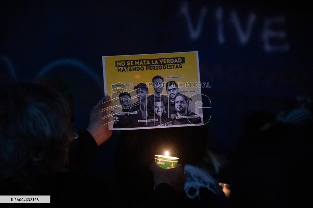 Vigil To Demand Justice For Palestinian journalists Killed In Gaza - Mexico