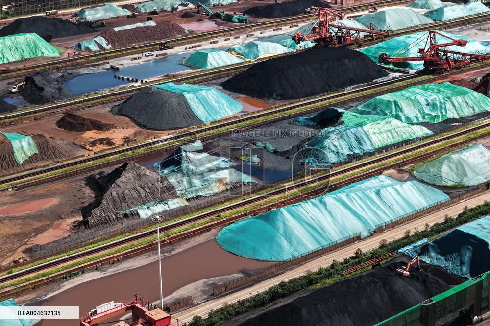 Yangtze River Freight Terminal Coal Transportation