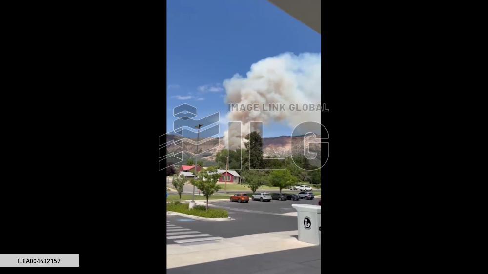 US: Wildfire Prompts Evacuations and Power Outages in North Ogden, Utah 3