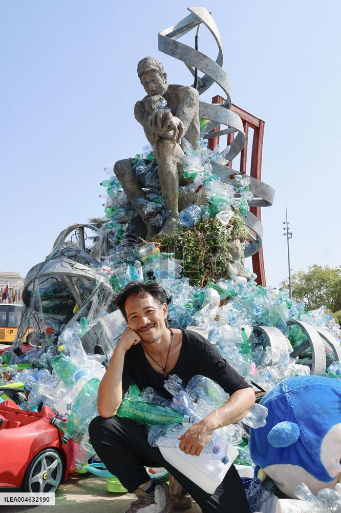 Anti-plastic pollution artwork in Geneve