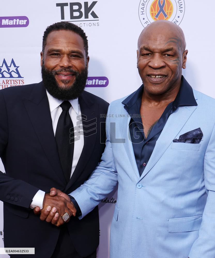 The We2Matter '100 Women Matter Gala' - LA