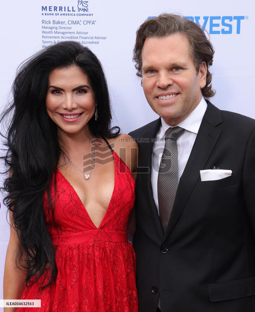 The We2Matter '100 Women Matter Gala' - LA