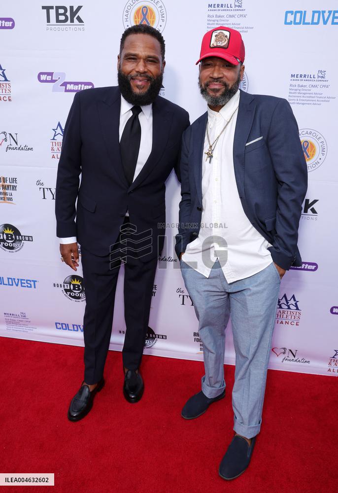 The We2Matter '100 Women Matter Gala' - LA