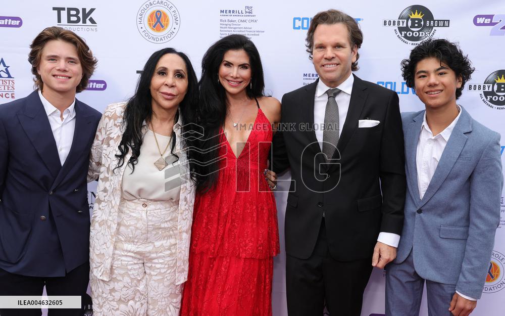 The We2Matter '100 Women Matter Gala' - LA