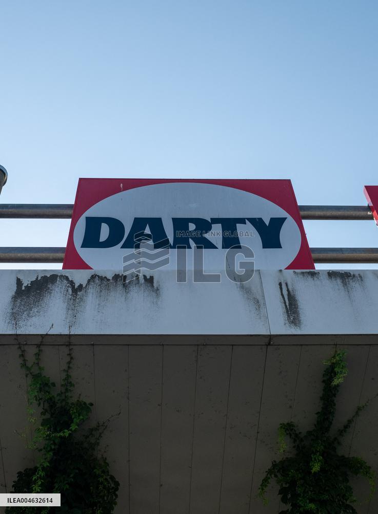 Illustration - Shop and Logo - Shopping Center - Rambouillet