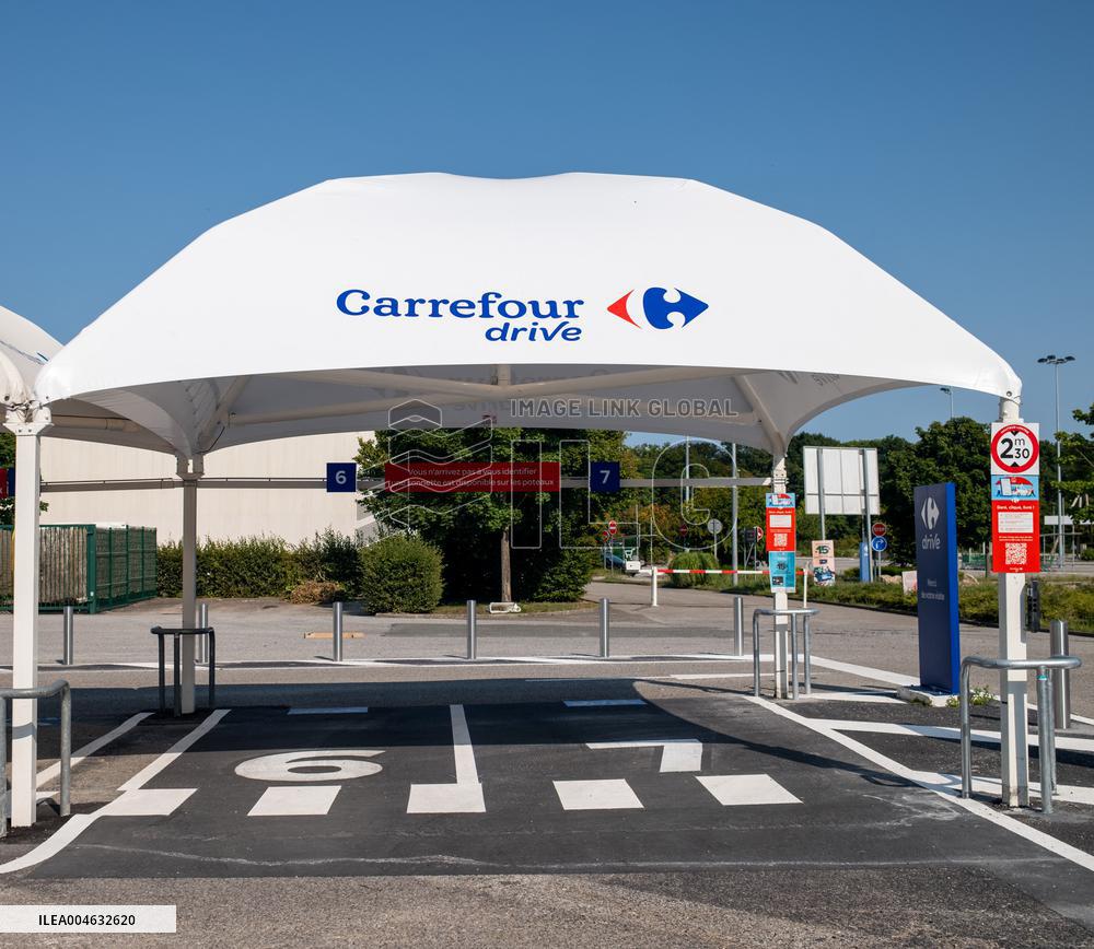 Illustration - Shop and Logo - Shopping Center - Rambouillet