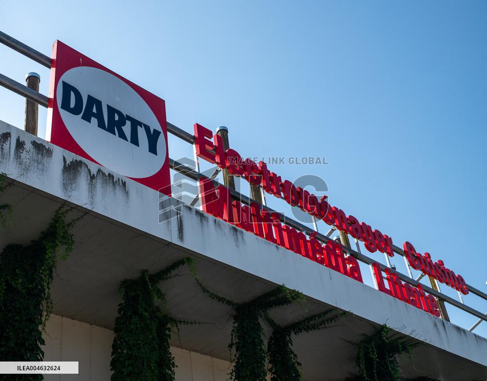 Illustration - Shop and Logo - Shopping Center - Rambouillet