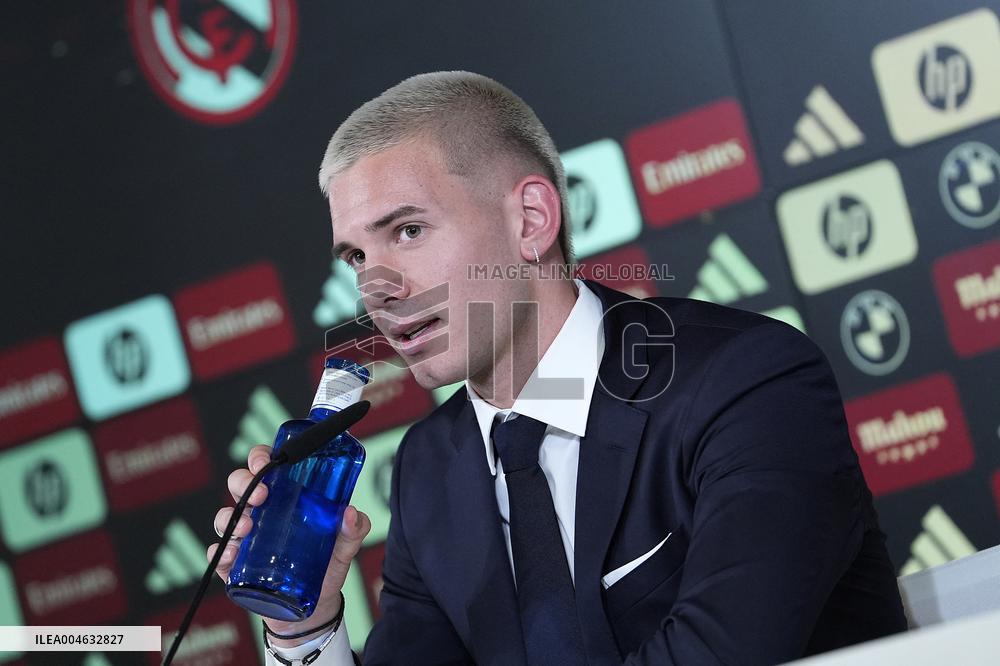Real Madrid's New Player Franco Mastantuono - Madrid