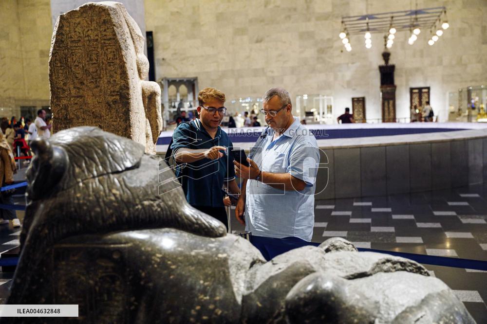 Cairo Launches Hieroglyph Translation App - Egypt