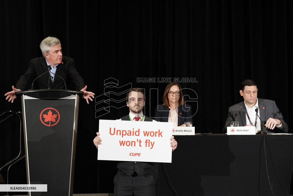 Air Canada Flight Attendants Disrupt Press Conference Amid Strike Threat - Toronto