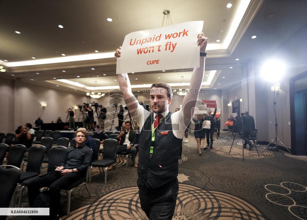 Air Canada Flight Attendants Disrupt Press Conference Amid Strike Threat - Toronto