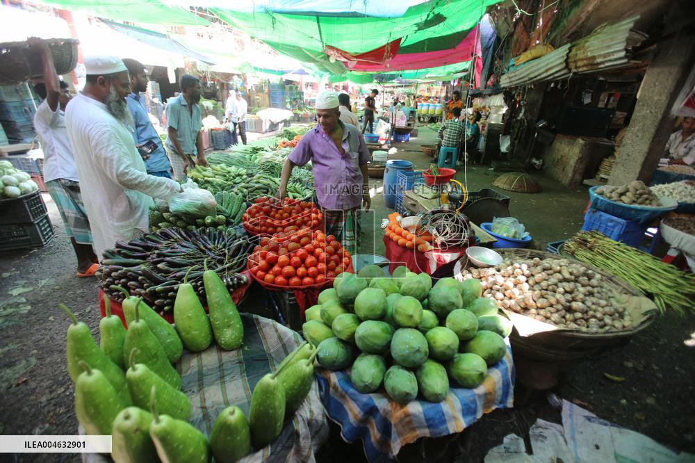 Dhaka's Karwan Bazar - Bangladesh