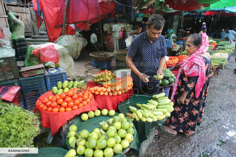 Dhaka's Karwan Bazar - Bangladesh