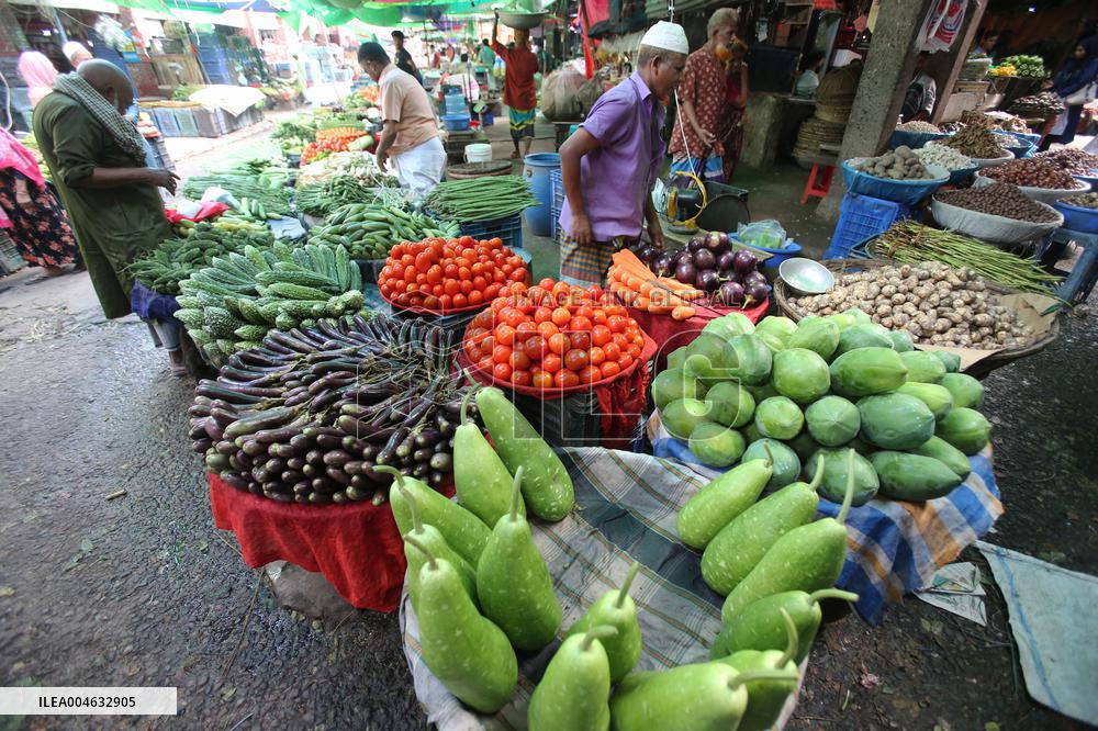 Dhaka's Karwan Bazar - Bangladesh