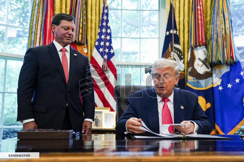 President Trump delivers remarks from the Oval Office