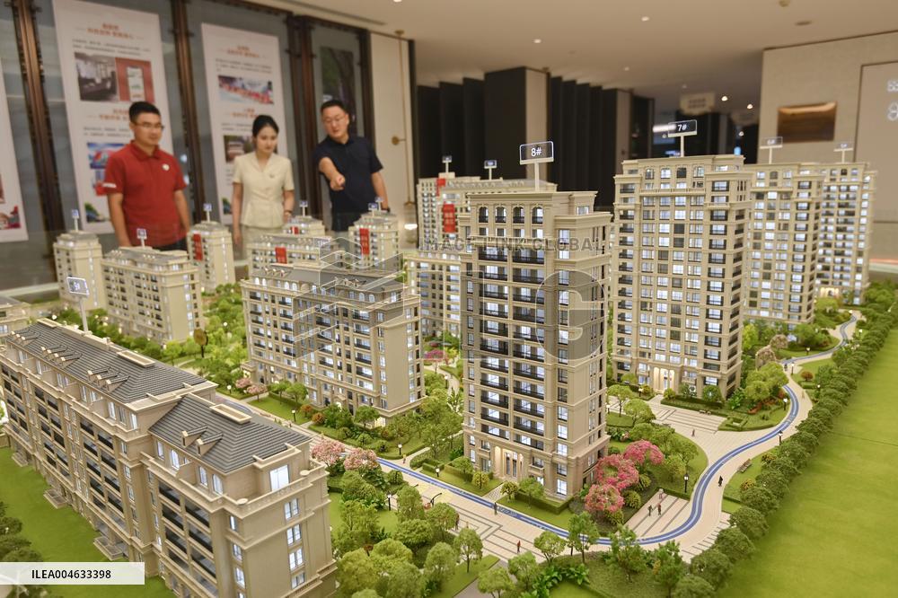 Sales Prices of Commercial Residential Properties in Chinese Cities