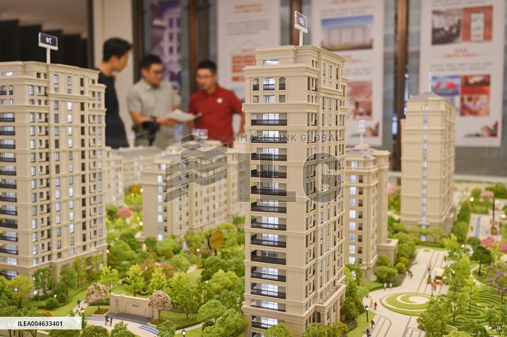 Sales Prices of Commercial Residential Properties in Chinese Cities