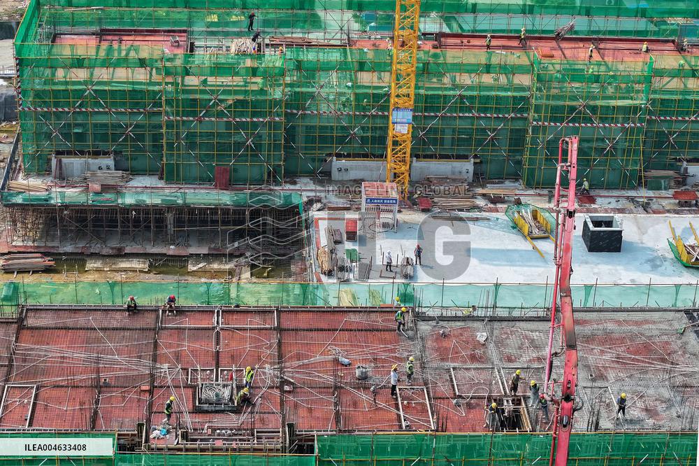 Sales Prices of Commercial Residential Properties in Chinese Cities