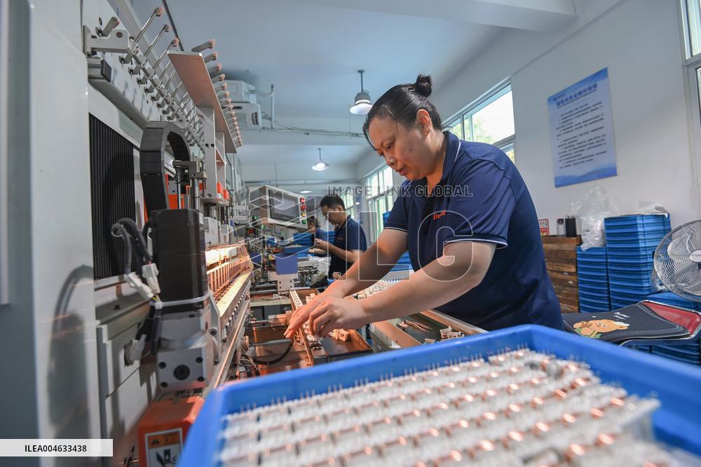 Electronic Component Manufacturing in Qingzhou
