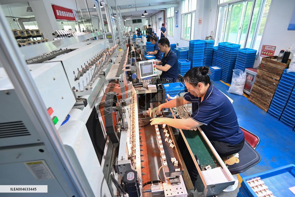 Electronic Component Manufacturing in Qingzhou