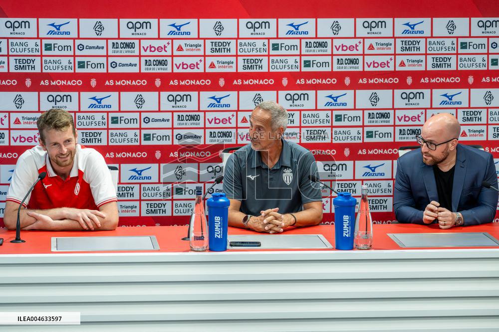 Player Spotlight Lukas Hradecky Joins AS Monaco - La Turbie