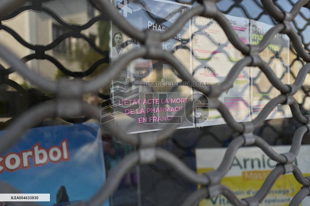 Illustration - 93% of French Pharmacies to Close on August 16 - France