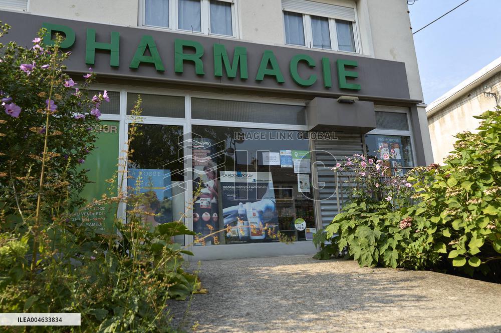 Illustration - 93% of French Pharmacies to Close on August 16 - France