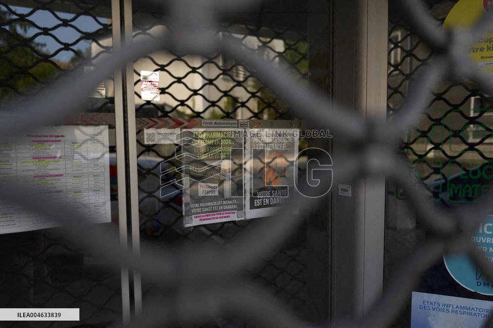 Illustration - 93% of French Pharmacies to Close on August 16 - France