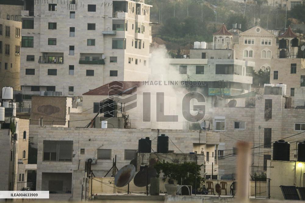 Israeli Forces Demolish Hebron Home - Palestine