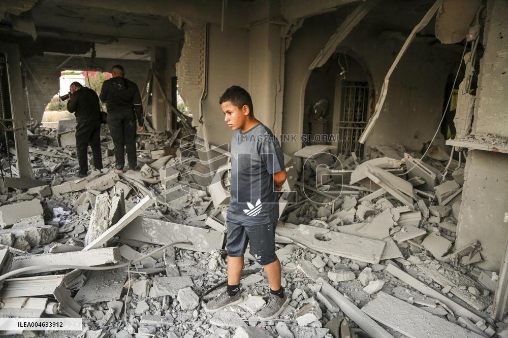 Israeli Forces Demolish Hebron Home - Palestine