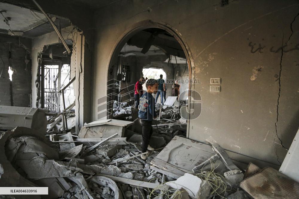 Israeli Forces Demolish Hebron Home - Palestine