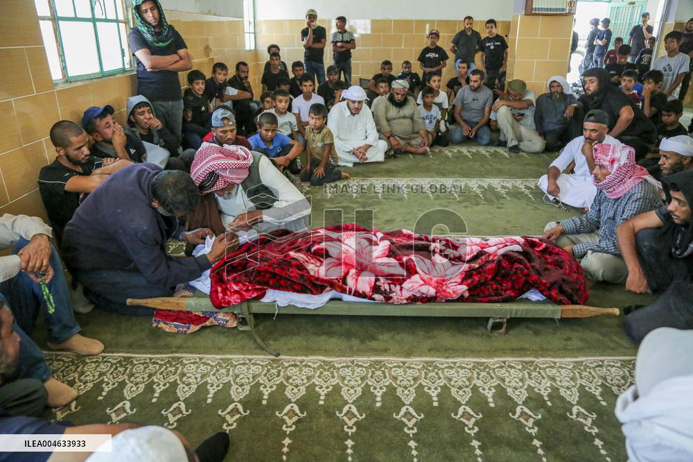 Palestinians Mourn Awda Al Hathalin
