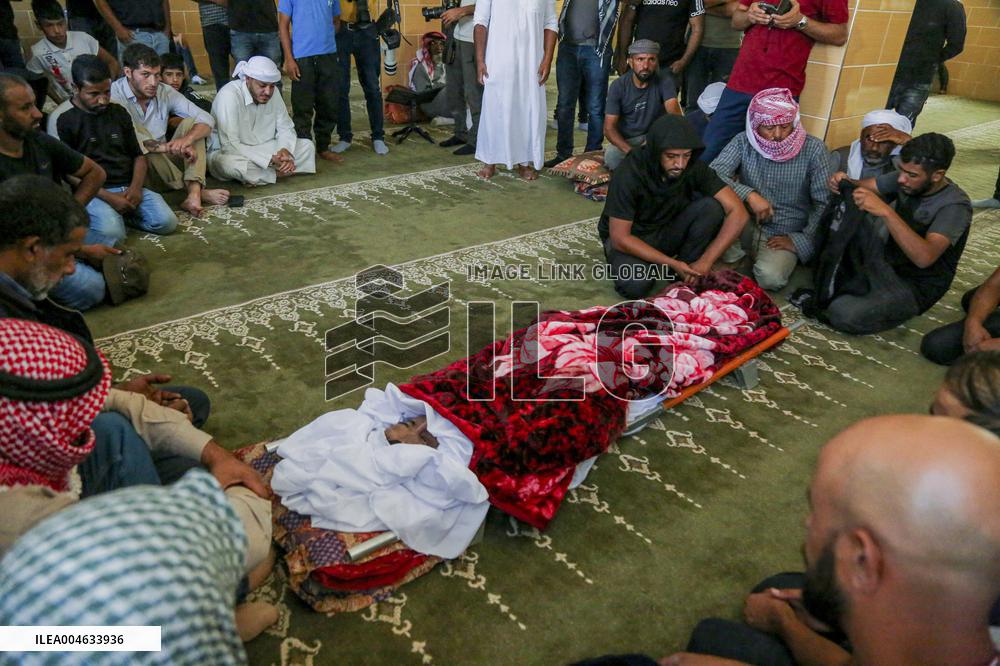 Palestinians Mourn Awda Al Hathalin
