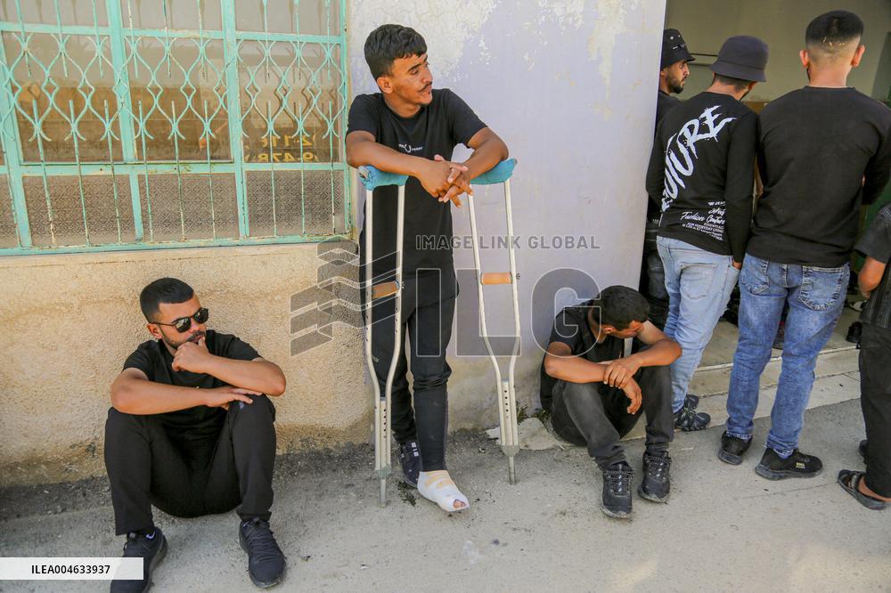 Palestinians Mourn Awda Al Hathalin