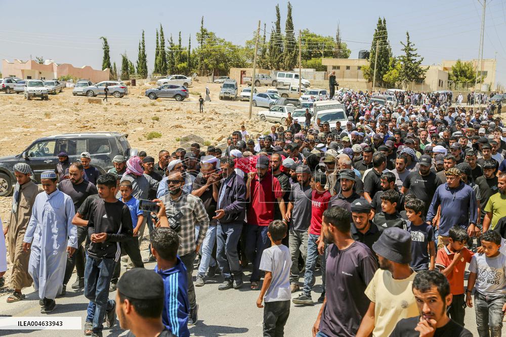 Palestinians Mourn Awda Al Hathalin