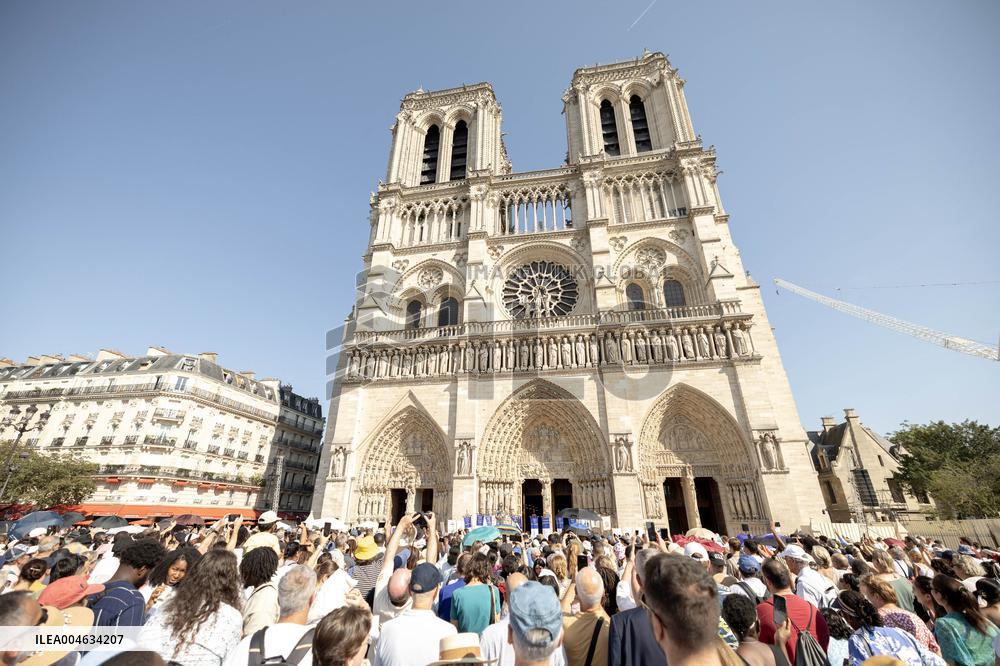 Assumption procession at Notre-Dame de Paris Cathedral - Paris AJ