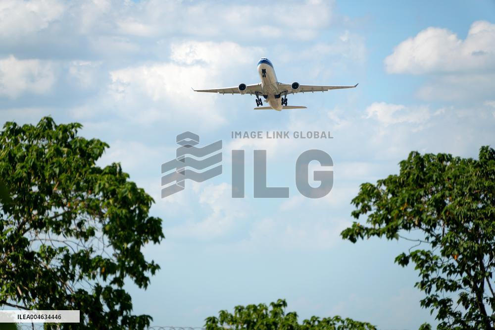 China Civil Aviation Industry