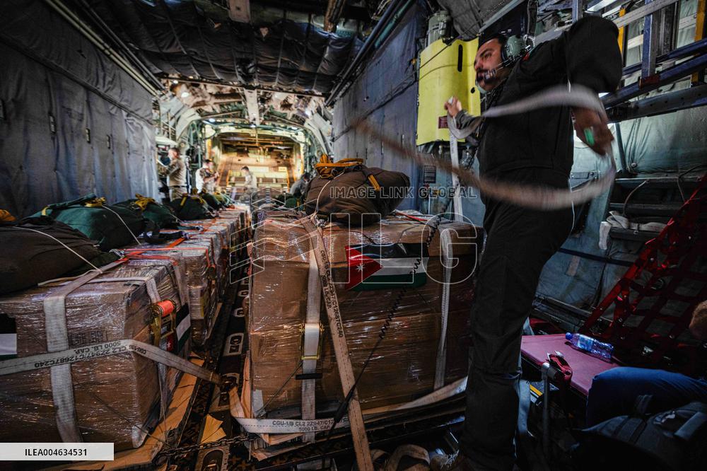 Jordanian Airdrop Aid in Gaza - Gaza