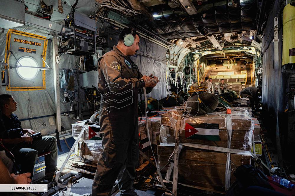 Jordanian Airdrop Aid in Gaza - Gaza