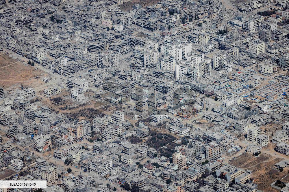 Jordanian Airdrop Aid in Gaza - Gaza