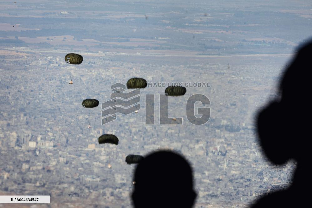Jordanian Airdrop Aid in Gaza - Gaza