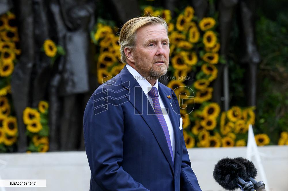 King Willem-Alexander and PM Schoof Commemorate 80th Anniversary of WWII End - The Hague