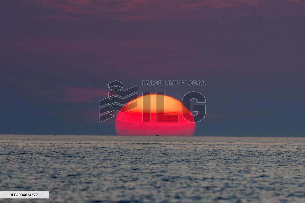 Illustration - Sunset in Calvi - France