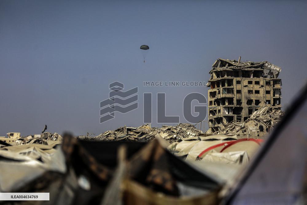 Gaza City Food Aid Airdrop - Gaza