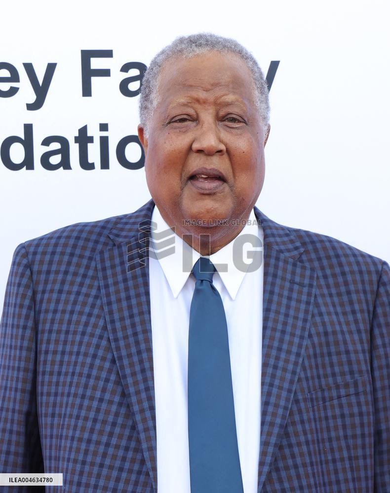 Harold and Carole Pump Foundation 25th Anniversary - Beverly Hills